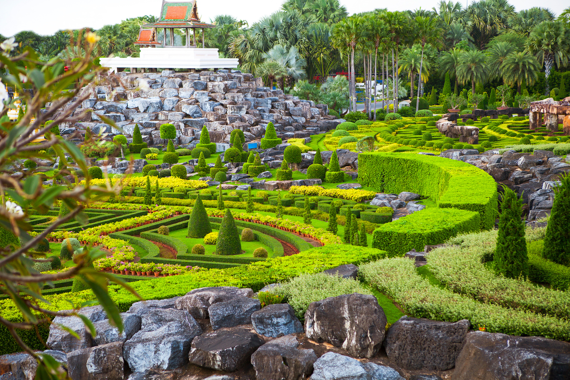 Nong Nooch Tropical Botanical Garden, details, Thailand