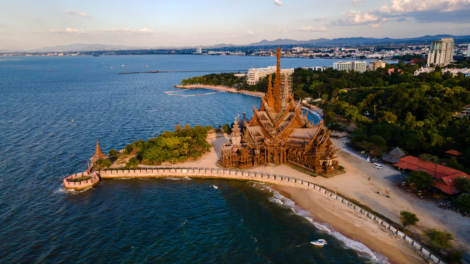 The Sanctuary of Truth wooden temple in Pattaya Thailand, sculpture of Sanctuary of Truth temple