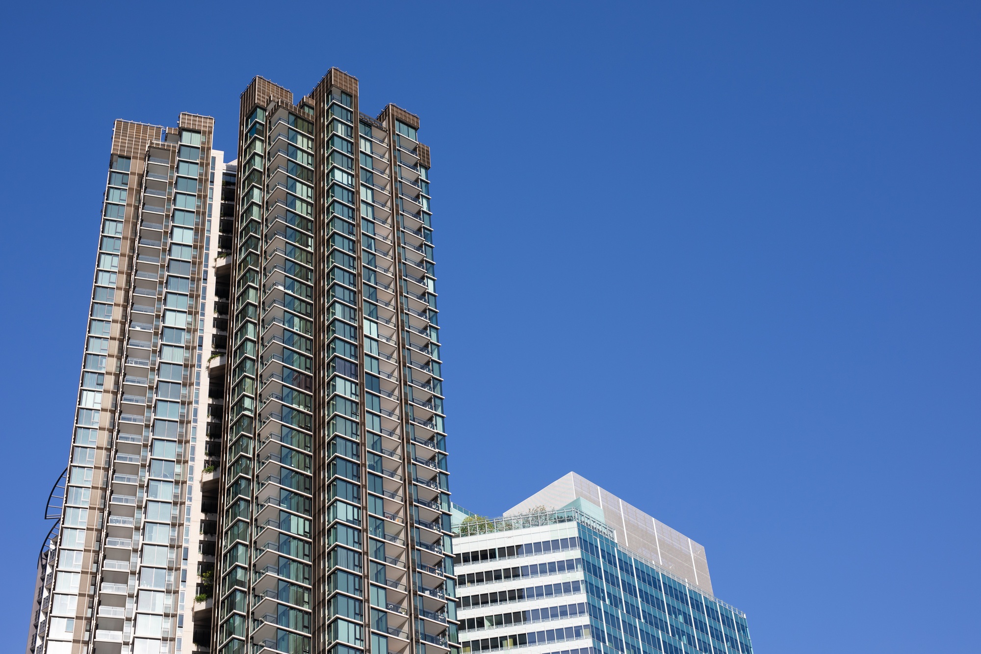 Commercial Real Estate Investments 2025